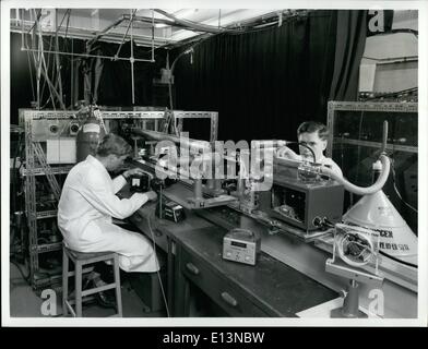 Mar 02, 2012 - Il laboratorio di Culham, vicino a Abingdon, Berkshire: un esperimento utilizzando un fascio laser per produrre una quantità rivelabile Foto Stock