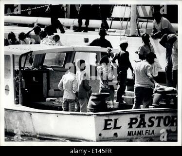 Apr. 04, 2012 - rifugiati cubani che arrivano presso la base navale di Key West.