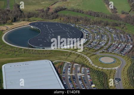 Una veduta aerea della Mclaren Technical Center vicino a Woking Regno Unito Foto Stock