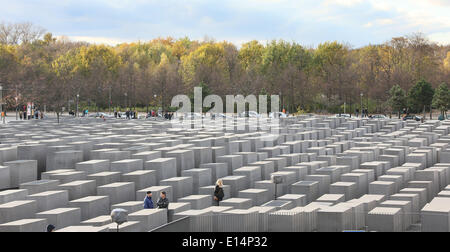 Berlino, Germania. 09Nov, 2014. FILE - un file foto mostra il Memoriale dell'Olocausto a Berlino, Germania, 09 novembre 2014. Foto: STEPHANIE PILICK/dpa/Alamy Live News Foto Stock