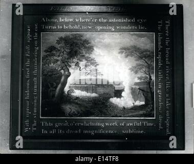 Apr. 18, 2012 - Museo di Arte Americana si apre a Claverton Manor. In piedi in alto sopra il fiume Avon Valley, Claverton Manor, Near Bath, è la casa del primo museo di americani sono decorativi sempre di essere stabilito al di fuori degli Stati Uniti. Lo scopo della mostra è quello di dare al pubblico britannico - e altri visitatori stranieri una più chiara e più completa la misura e la qualità dell'arte americana attraverso la sua storia. Non solo hanno più convenzionali a forme d'arte sono stati spediti attraverso gli Stati Uniti, ma camere complete con i loro contenuti sono stati riassemblati in Claverton Foto Stock