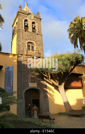 Torre del vecchio convento agostiniano di La Laguna, Tenerife, Spagna ora, IES Canarias Cabrera Pinto, edifici universitari Foto Stock