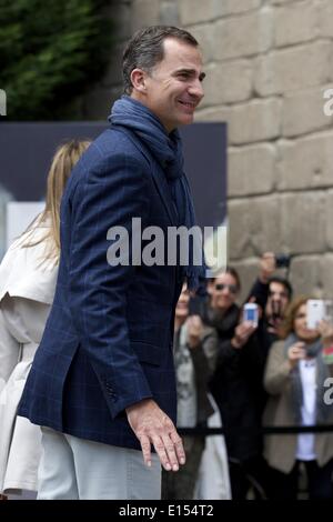 Toledo, Spagna. 22 Maggio, 2014. Il Principe Felipe di Spagna e la principessa Letizia di Spagna visita il El Greco in mostra al Museo Santa Cruz in Toledo, Spagna. Il principe e la principessa festeggia il decimo anniversario della loro ripulendo dalle erbacce. Credit: Jack Abuin/ZUMAPRESS.com/Alamy Live News Foto Stock