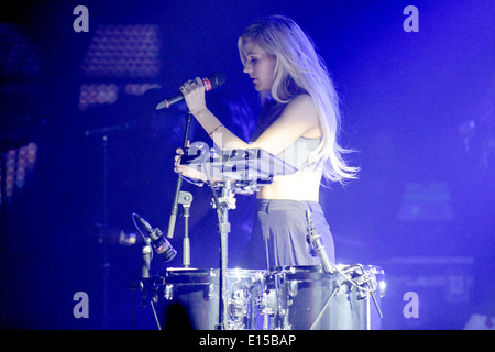 Ellie Goulding esegue al 2014 musica canadese Settimana di FanFest a Kool Haus a Toronto. Foto Stock