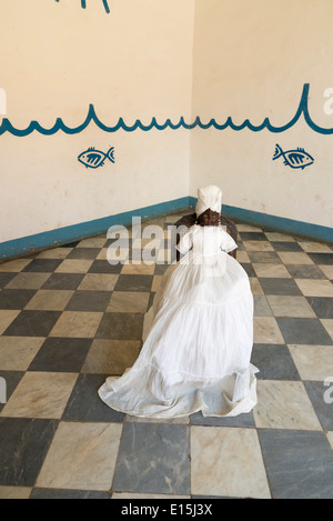 La bambola usato durante la Santeria, sincretiche religione dell Africa occidentale e di origine caraibica influenzata dalla e syncretized Cathol Romano Foto Stock