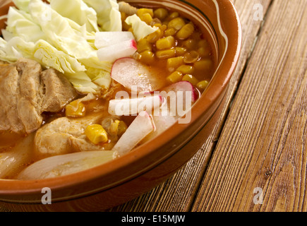 Pozole - tradizionale pre-Colombiano zuppa o stufato di carne dal Messico Foto Stock