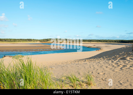 Talmont Saint-Hilaire (dipartimento della Vandea): il 'Anse du Veillon' cove Foto Stock