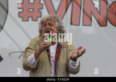 Roma, Italia. 23 Maggio, 2014. Chiusura della campagna elettorale europea per il movimento a 5 stelle in Roma, Italia Credito: Francesco Gustincich/Alamy Live News Foto Stock