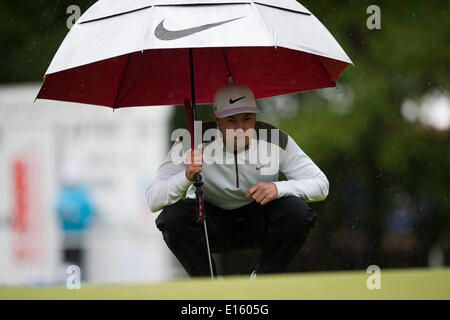 Wentworth, UK. 23 Maggio, 2014. Oliver Fisher [ita] durante il secondo round del 2014 BMW PGA Championship da Ovest Corso Wentworth Golf Club Credito: Azione Sport Plus/Alamy Live News Foto Stock