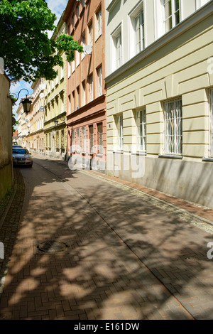 Tenements su Kozia (capra) street nella città vecchia, Varsavia, Polonia. Foto Stock