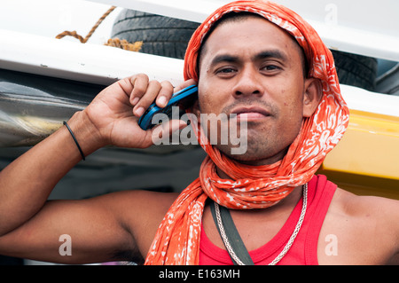 Uomo in Langihan Mercato Pubblico, Butuan, Filippine Foto Stock