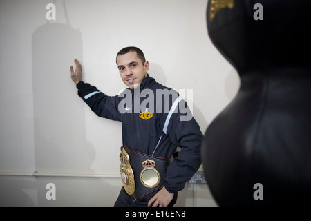 Scott Quigg Bury nato inglese boxer professionale. Egli è la corrente WBA Super campione del peso Gallo. Foto Stock