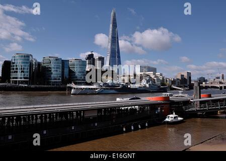 Londra, Regno Unito. Xviii Apr, 2014. Vista della HMS Belfast nel Tamigi in Tower Bridge area © Giannis Papanikos/NurPhoto/ZUMAPRESS.com/Alamy Live News Foto Stock