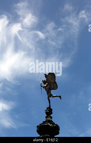 La statua di Eros a Piccadilly Circus a Londra, Inghilterra Foto Stock