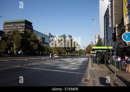 Avenida Libertador General bernado O'Higgins downtown Santiago del Cile Foto Stock