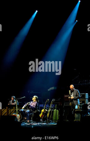 Toronto, Ontario, Canada. Xxiv Maggio, 2014. Vendita di platino Chitarrista Joe Bonamassa ha concluso il suo tour del Nord America al Sony Center per le Arti dello spettacolo a Toronto. Credito: Igor Vidyashev/ZUMAPRESS.com/Alamy Live News Foto Stock