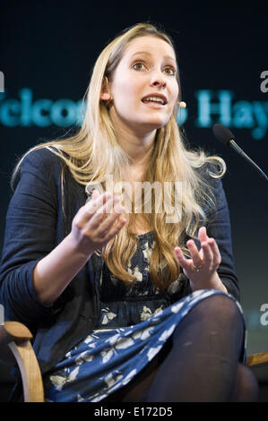 Laura Bates è il fondatore del quotidiano di sessismo progetto parlando a Hay Festival 2014 Foto Stock