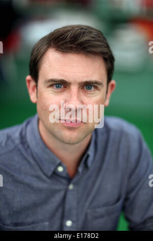 Hay on Wye, Regno Unito. 02 Maggio, 2014. Nella foto: Owen Sheers Re: Il Festival di fieno, Hay on Wye, Powys, Wales UK. Credito: D Legakis/Alamy Live News Foto Stock