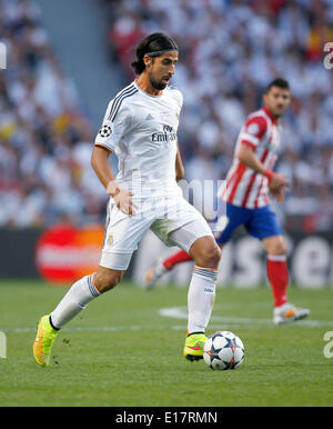 Sami Khedira Real Madrid CF 6 con scarpe speciali prima della finale di Champions League tra il Real Madrid e il Atletico Madrid Estadio da Luz a Lisbona il 24 maggio 2014