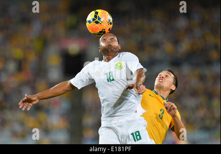 Sydney, Australia. 26 Maggio, 2014. Bafana Bafana centrocampista Thuso Phala in azione durante la pre-World Cup match amichevole tra Australia e Sud Africa da ANZ Stadium di Sydney. La partita si è conclusa con un pareggio. Credito: Azione Sport Plus/Alamy Live News Foto Stock