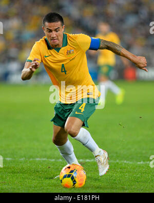 Sydney, Australia. 26 Maggio, 2014. Maglia della nazionale australiana per partite capitano Tim Cahill in azione durante la pre-World Cup match amichevole tra Australia e Sud Africa da ANZ Stadium di Sydney. La partita si è conclusa con un pareggio. Credito: Azione Sport Plus/Alamy Live News Foto Stock