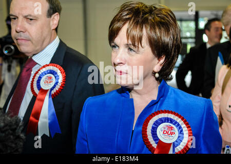 Belfast, Irlanda del Nord. 26 Maggio, 2014. DUP's Diane Dodds arriva al centro di conteggio a Belfast per il risultato delle elezioni in Euro. Credito: Stephen Barnes/Alamy Live News Foto Stock