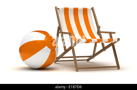 Sdraio sulla spiaggia e palla spiaggia Foto Stock