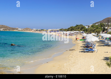 Agios Prokopios Beach sull'isola di Naxos, Cicladi Grecia Foto Stock