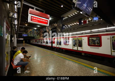 Universidad de Chile stazione della metropolitana il centro di Santiago del Cile Foto Stock