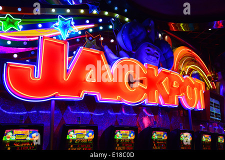 Jackpot segno a Carnival City Casino & Entertainment World, Brakpan, East Rand, Johannesberg, provincia di Gauteng, Sud Africa Foto Stock