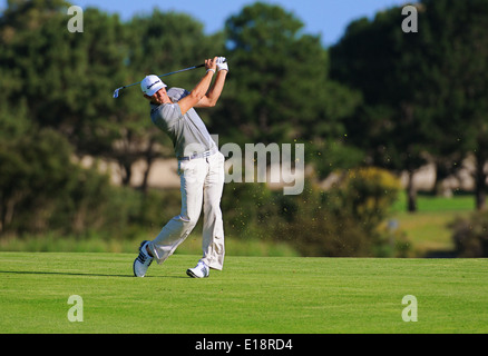 Sydney. Australian Open 2011. Dustin Johnson svolge un nitido shot al par cinque diciassettesimo foro. Il Lakes Golf Club Foto Stock