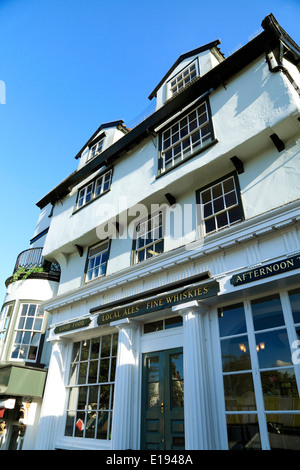 Norwich, Sir Garnet Wolseley Inn public house, pub, xvii secolo con aggiunte successivamente Market Place Norfolk England Regno Unito Foto Stock