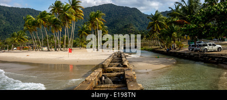 Una bella giornata a Maracas beach North Coast Trinidad Foto Stock