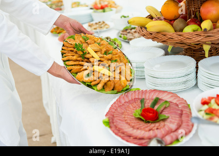 Il cibo sulla tavola Foto Stock
