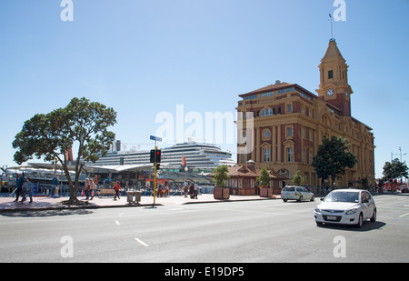 Edificio Traghetto sul lungomare di Auckland Nuova Zelanda Foto Stock