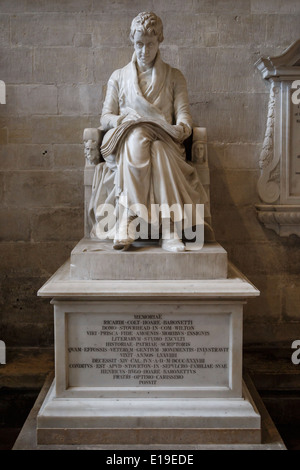 Statua commemorativa di 'Ricardi Colt Hoare' di Stourhead nel Wiltshire situato nella Cattedrale di Salisbury, Wiltshire. Regno Unito. Foto Stock