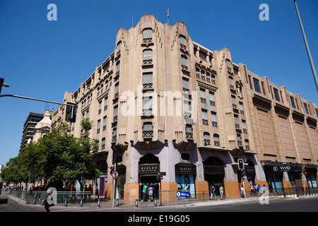 Ripley department store in vivo el centro mall downtown Santiago del Cile Foto Stock