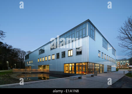 Lancaster Istituto per le Arti Contemporanee, Lancaster, Regno Unito. Architetto: Sheppard Robson, 2011. Vista d'angolo con ill Foto Stock