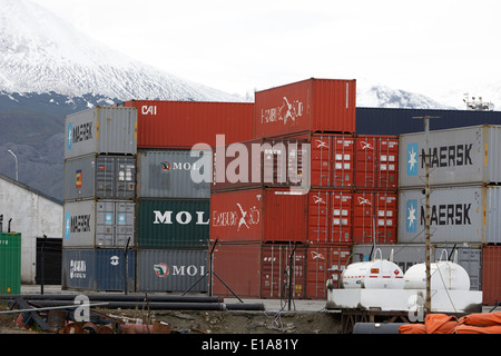 Container nel porto di Ushuaia Argentina Foto Stock