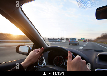 La guida su autostrada Foto Stock