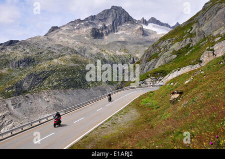 Furka Pass, dietro il Vorderes Gärstenhorn, 3166m e il ghiacciaio del Rodano, Superiore Valle del Rodano a Foto Stock