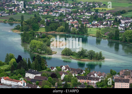 Isola gruppo di Werd im Untersee, con Stein am Rhein nella parte anteriore e Eschenz nella parte posteriore del Canton Sciaffusa, Svizzera Foto Stock