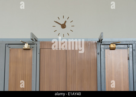 Il Tränenpalast (Palazzo delle lacrime) è il Berlin colloquialism per l'ex valico di frontiera a Berlin Friedrichstrasse. Foto Stock