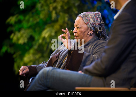 Toni Morrison ex Premio Nobel e Premio Pulitzer parlando lei gioca Desdemona a Hay Festival 2014. ©Jeff Morgan Foto Stock