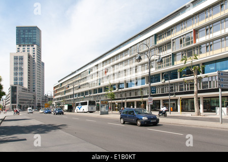 Bikini House e il Waldorf Astoria, Berlino, Germania Foto Stock