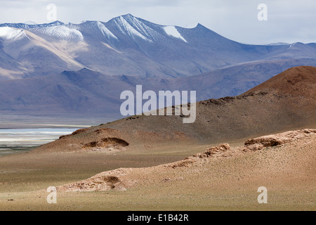 Paesaggio della regione di Salt Lake Tso Kar, Rupshu, Changtang, Ladakh, Jammu e Kashmir India Foto Stock