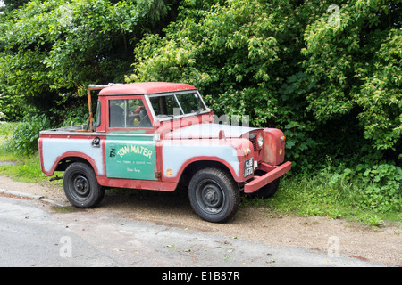 Il vecchio Land Rover pickup truck Foto Stock