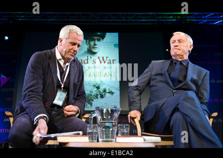 Hay on Wye Wales UK Giovedì 29 Maggio 2014 Chris Tarrant discutendo il suo libro "annuncio Guerra dell' a Hay Festival 2014. Hay on Wye Powys Wales UK Credit: Jeff Morgan/Alamy Live News Foto Stock