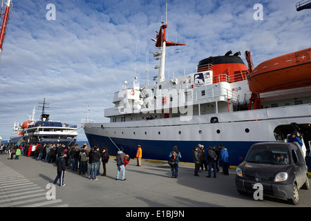 MV Ushuaia Antarctic Expedition nave legato in dock ushuaia Argentina Foto Stock