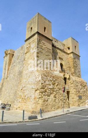 Xvii secolo Saint Paul Bay Tower, Saint Paul Bay (San Pawl il-Baħar), il distretto settentrionale, Repubblica di Malta Foto Stock